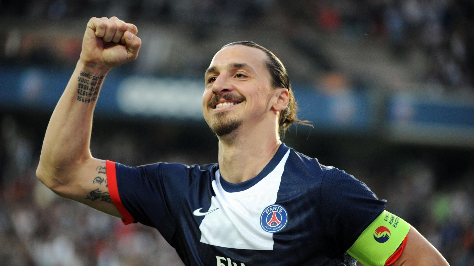 C罗持续制造杀伤难救主，利物浦高效斩落曼联续写双红会新章