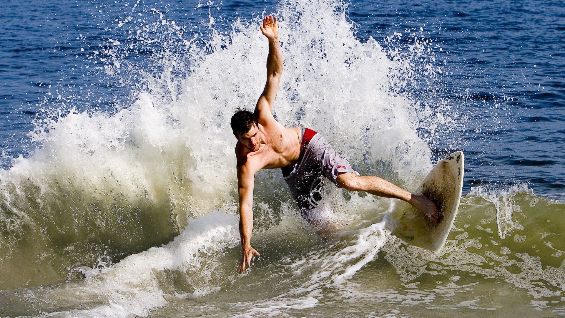 开云下载-维尼修斯加时绝杀定乾坤，新西兰逆袭洪都拉斯书写历史新章